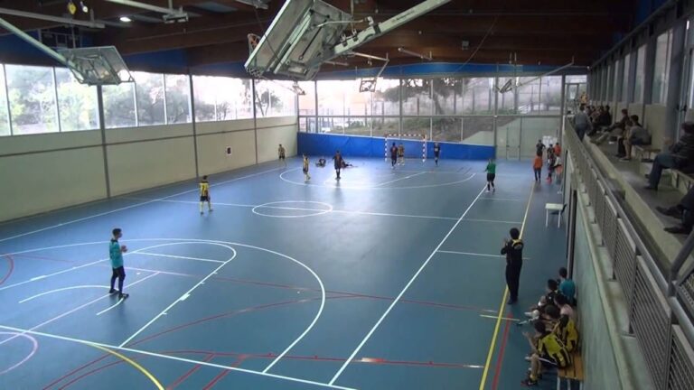 Pistas de tenis en Sant Joan Desp&iacute;: D&oacute;nde encontrarlas